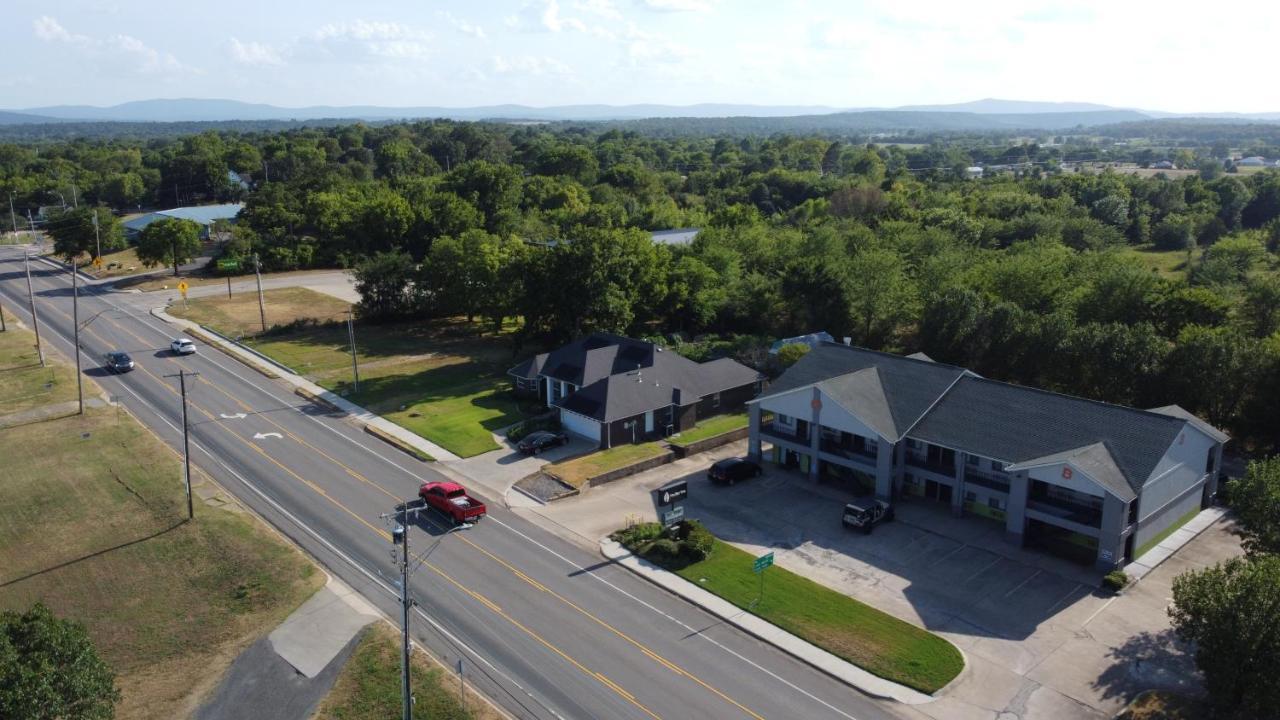 Hodler Inn Heavener Dış mekan fotoğraf